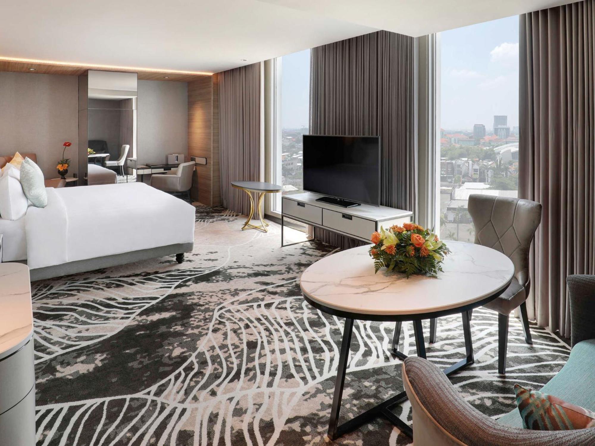 Movenpick Surabaya City Exteriör bild